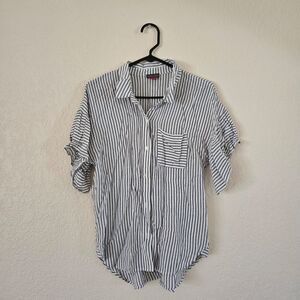 Vince Camuto Striped Button Up Shirt Size Small